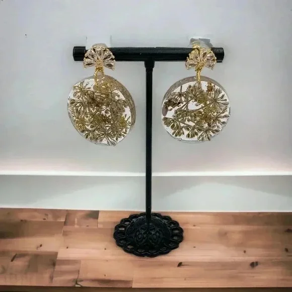 Floral Preservation Queen Ann Lace Resin Art to Wear Dangle Statement Earrings - Picture 4 of 4